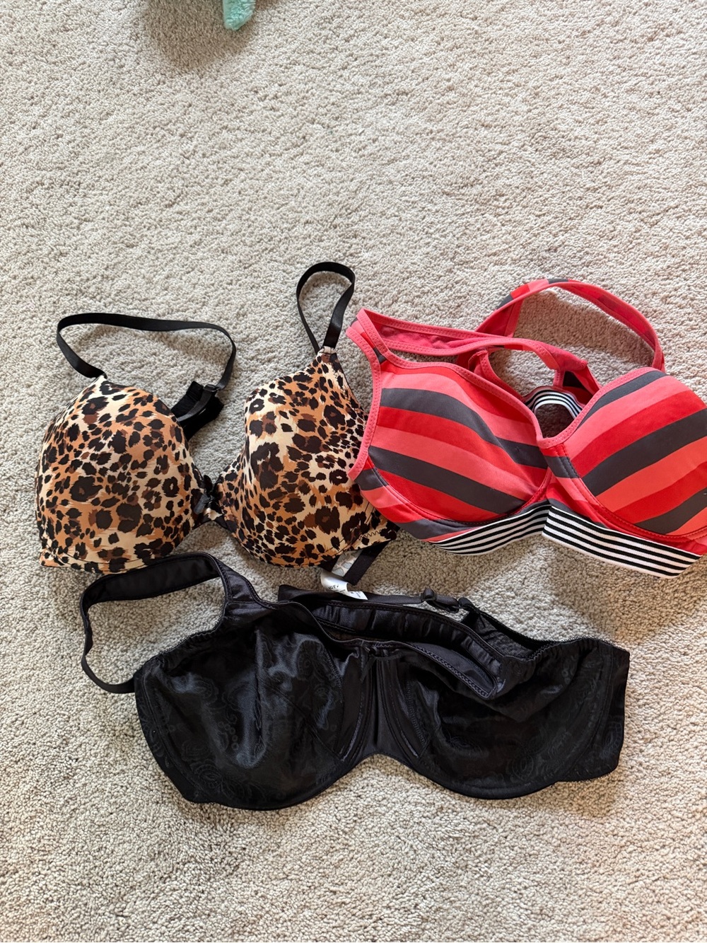 Bra lot size 38C Women's Red & Leopard Push-Up Bra Set